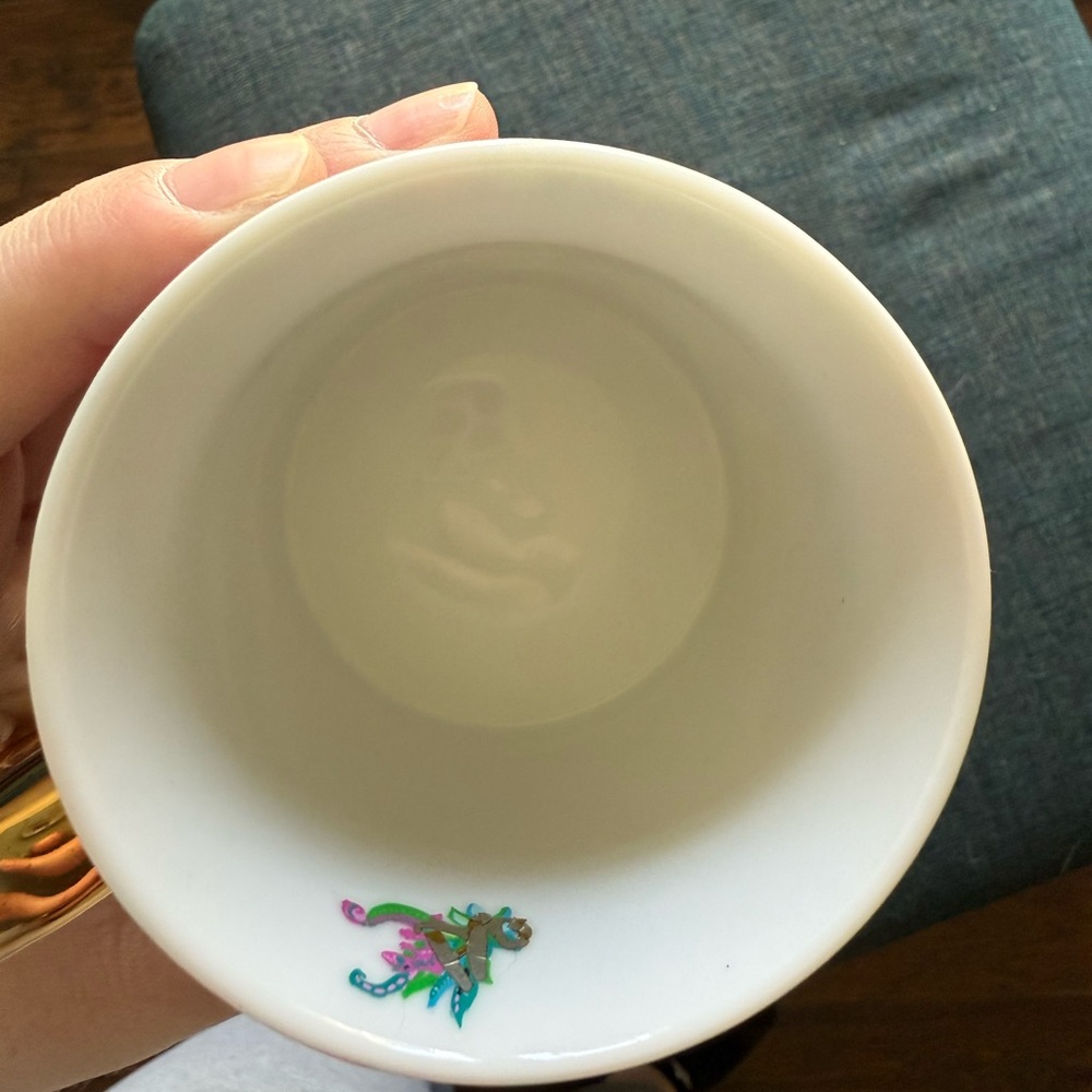 Lilly Pulitzer mug - Picture 2 of 4